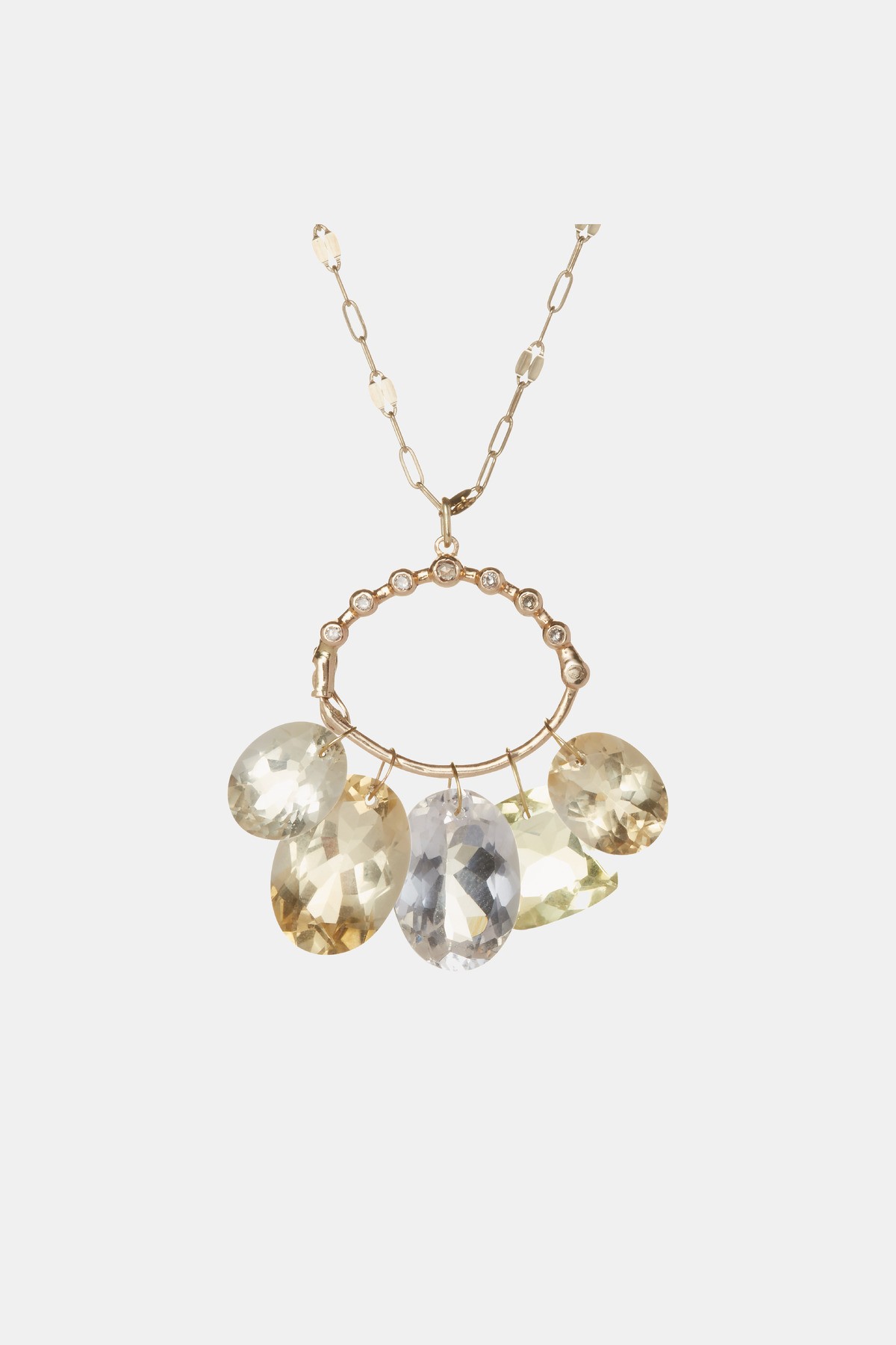 Collier Holdie