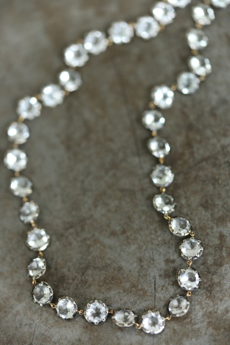 Collier Luis